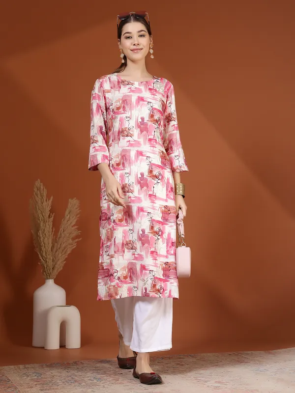 AMOUS-Elegant_Abstract_Printed_Straight_Kurti_with_3/4_Sleeves