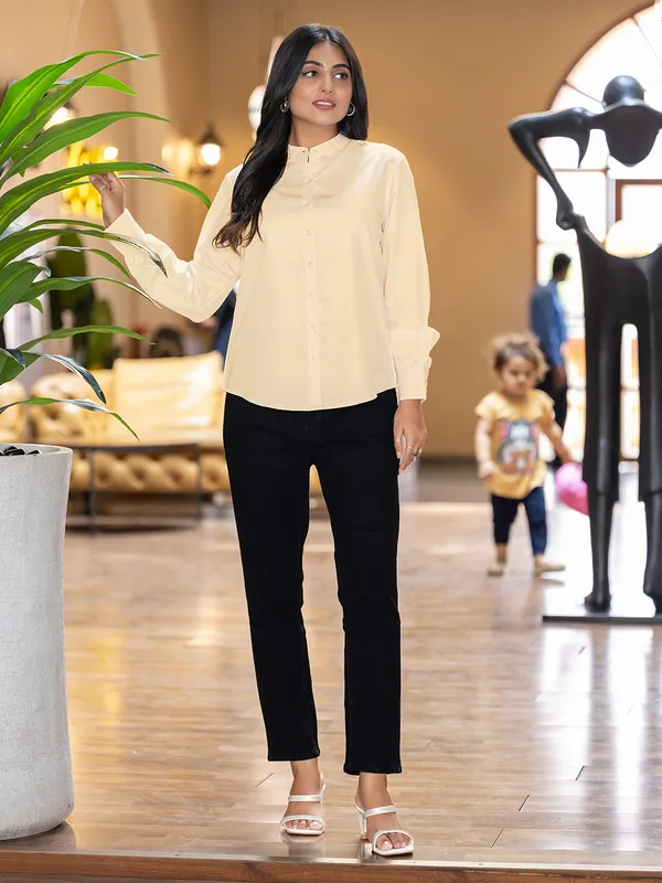 Cream_Cotton_Shirts_For_Women
