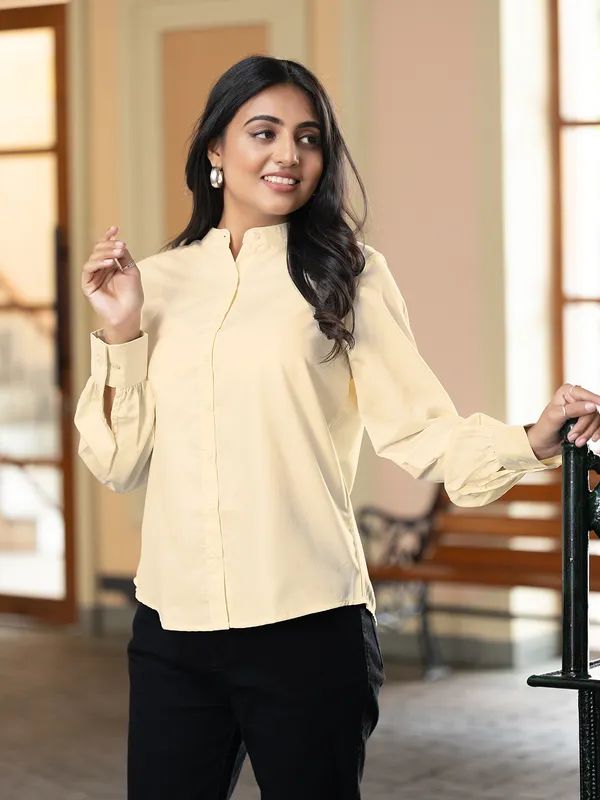 Cream_Cotton_Shirts_For_Women