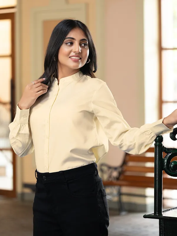 Cream_Cotton_Shirts_For_Women