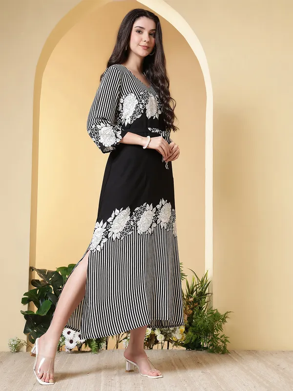 Black_Viscose_Rayon_Dresses_For_Women