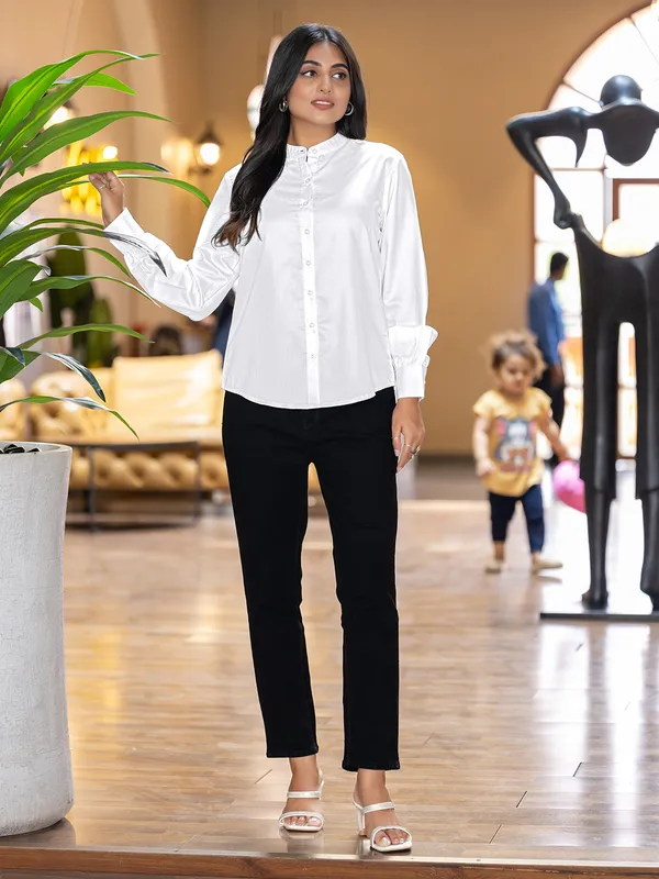 White_Cotton_Shirts_For_Women