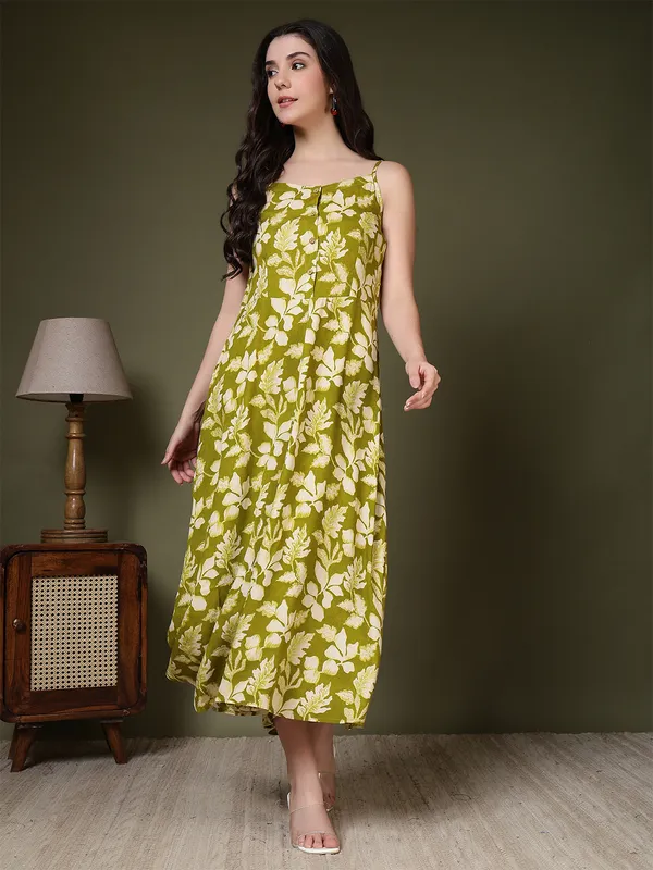 Green_Viscose_Rayon_Dresses_For_Women