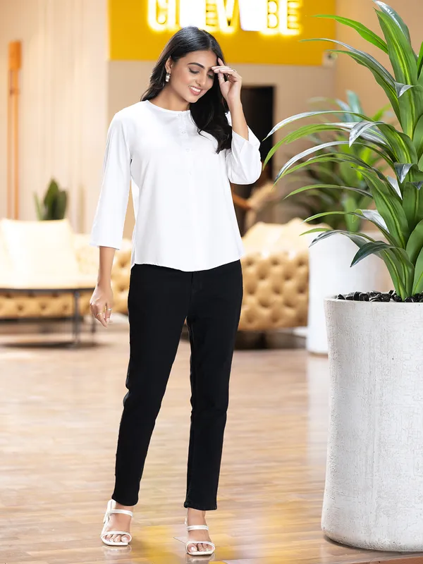 White_Cotton_Shirts_For_Women