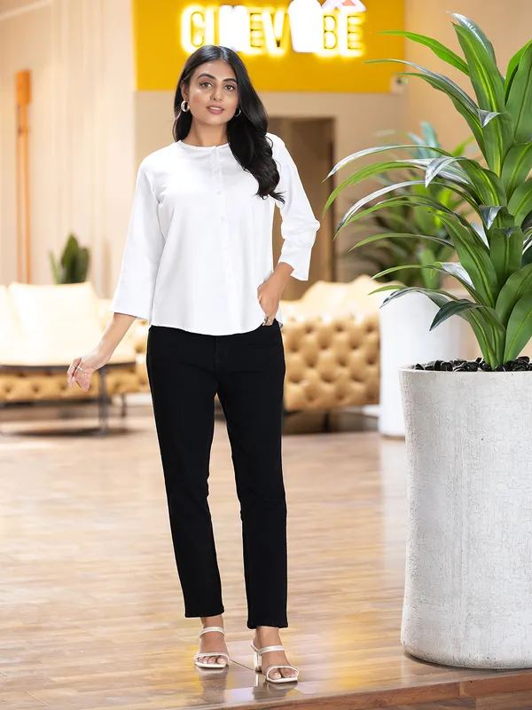 White_Cotton_Shirts_For_Women