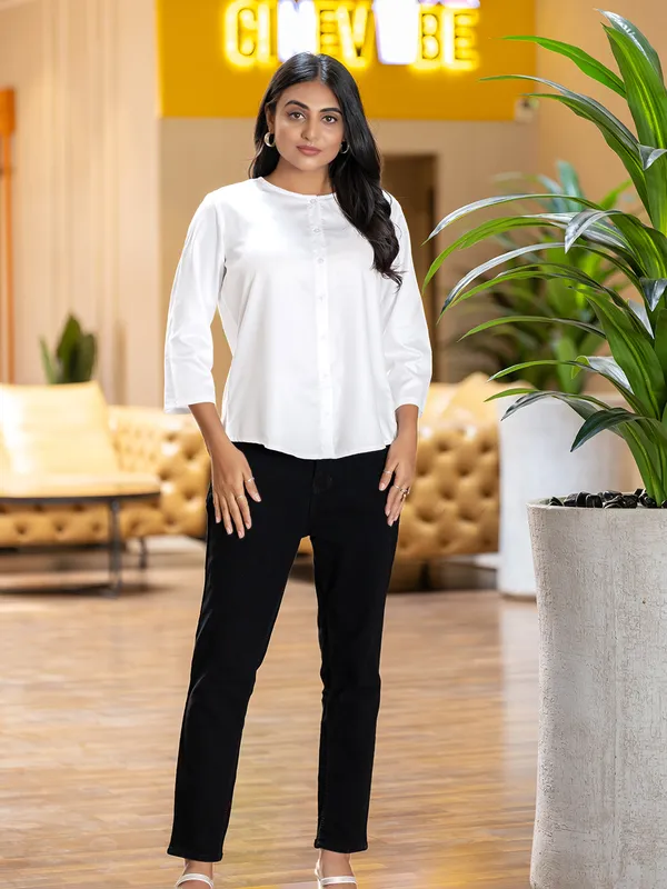 White_Cotton_Shirts_For_Women