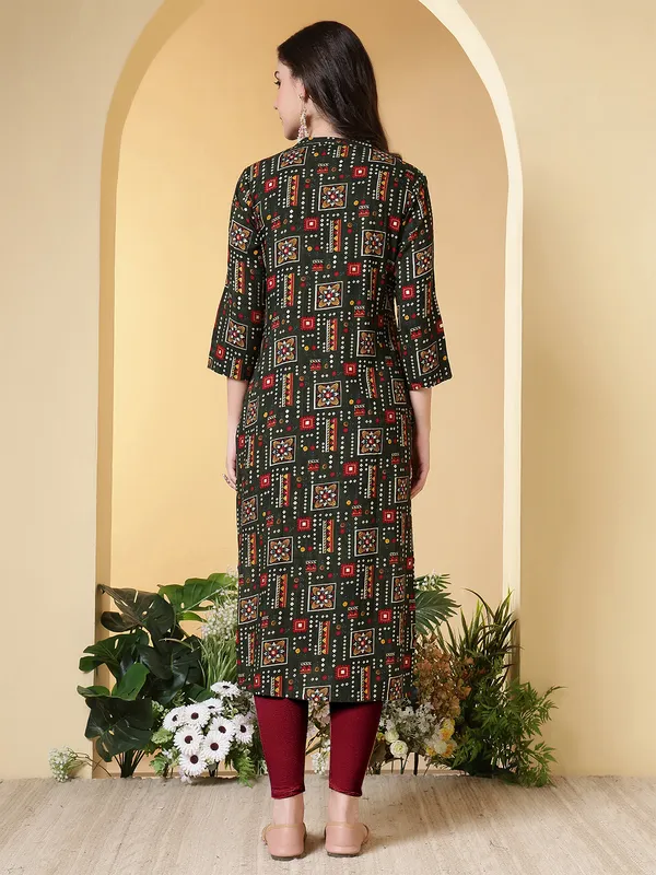 Green_Viscose_Rayon_Kurtis_For_Women