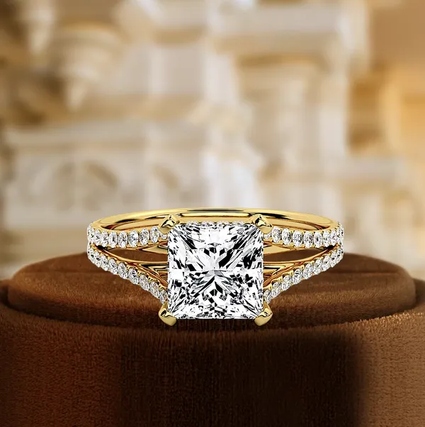 Viva_Jewels_Regal_Gold-Plated_Princess_Cut_Solitaire_Ring_–_Timeless_Square_Zircon_Engagement_Ring_with_Pavé-Set_Split_Shank_Detail