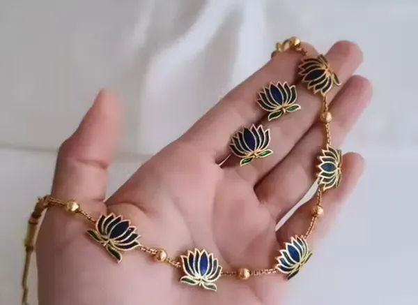 Viva_Jewels_Royal_Azure_Gold-Plated_Meenakari_Lotus_Necklace_Set_–_Handcrafted_Blue_Enamel_Floral_Pendant_with_Matching_Studs