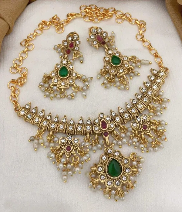 Viva_Jewels_Antique_Gold-Plated_Traditional_Temple_Choker_Set_–_Handcrafted_Kemp_Stone_Necklace_with_Emerald_Accents_and_Pearl_Cluster_Droplets