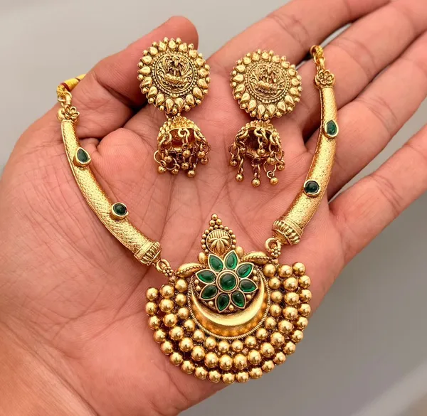 Viva_Jewels_Premium_Gold-Plated_Hasli_Choker_Set_–_Royal_Ethnic_Necklace_with_Emerald_Green_Accents_&_Matching_Earrings_for_Festive_&_Wedding_Wear