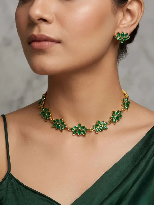 Viva_Jewels_Traditional_Gold-Plated_Emerald_Green_Lotus_Motif_Necklace_Set_–_Vibrant_Floral_Choker_with_Matching_Stud_Earrings