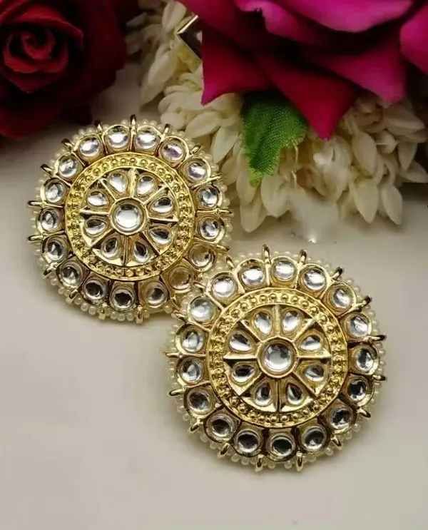 Viva_Jewels_Royal_Radiance_Kundan_Studs_–_18K_Gold-Plated_Sunburst_Statement_Earrings_with_Micro-Pearl_Border_and_High-Clarity_Kundan_Polki