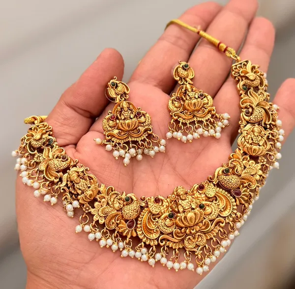 Viva_Jewels_Traditional_Gold-Plated_Pearl_Choker_&_Kasu_Necklace_Set_–_Elegant_Temple_Jewellery_with_Matching_Earrings_for_Bridal_&_Festive_Wear