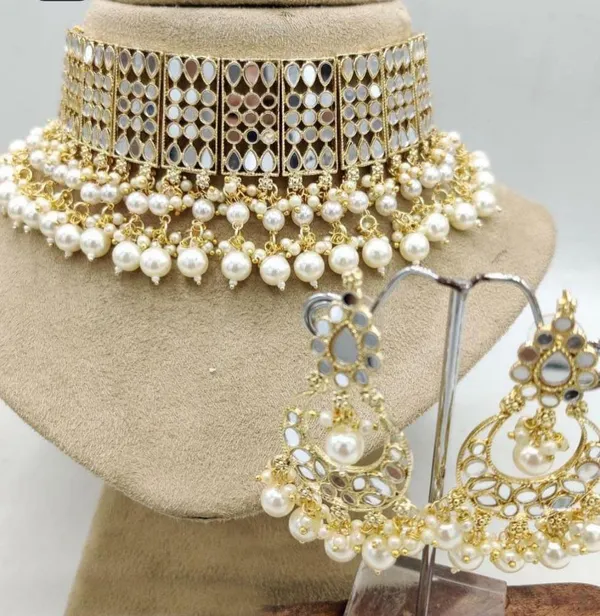 Viva_Jewels_Regal_Golden_&_White_Kundan_Choker_Set_–_Premium_Brass-Based_Handcrafted_Necklace_with_Pearl_Droplets_and_Matching_Stud_Earrings