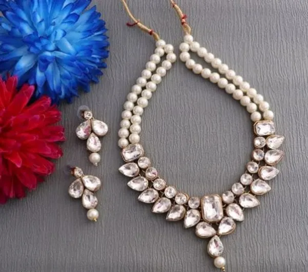 Viva_Jewels_Regal_Gold-Plated_Pearl_&_Kundan_Choker_Set_–_Traditional_Multi-Strand_Pearl_Necklace_with_Exquisite_Kundan_Pendant_and_Matching_Earrings