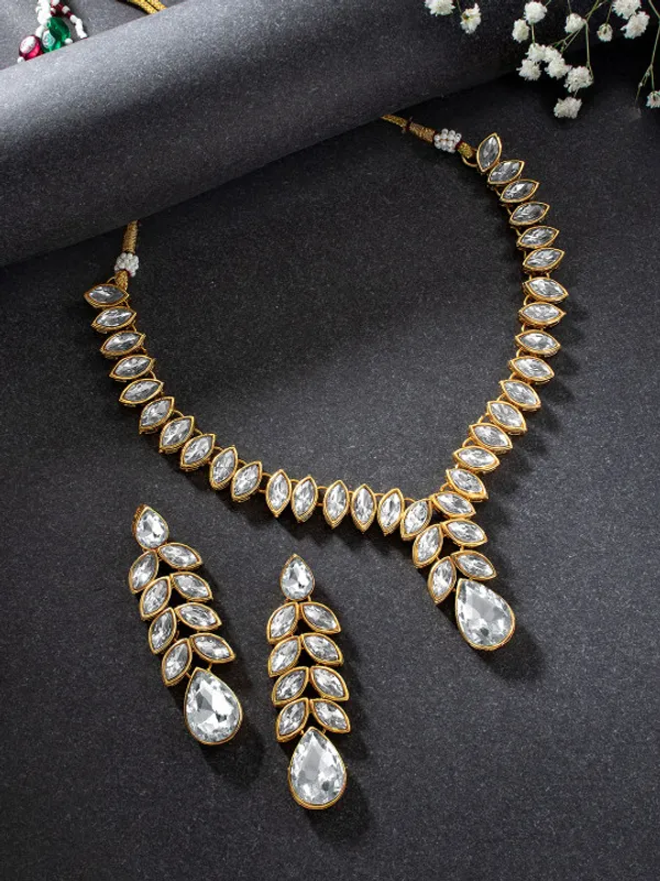 Viva_Jewels_Regal_Gold-Plated_White_Kundan_Choker_Set_–_Classic_Floral_Heritage_Necklace_with_Clear_Crystal_Droplets_and_Matching_Statement_Earrings