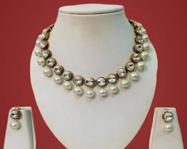 Viva_Jewels_Premium_White_Brass_Kundan_Choker_–_Elegant_Single-Strand_Gold-Plated_Necklace_with_Lustrous_Pearl_Drops_&_Matching_Stud_Earrings