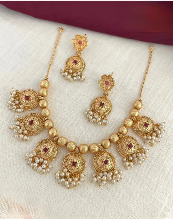 Viva_Jewels_Antique_Gold-Plated_Circular_Coin_Charm_Necklace_Set_–_Traditional_Matte_Gold_Bead_Choker_with_Square_Ruby_Red_Kemp_Stones_&_Delicate_Pearl_Hangings
