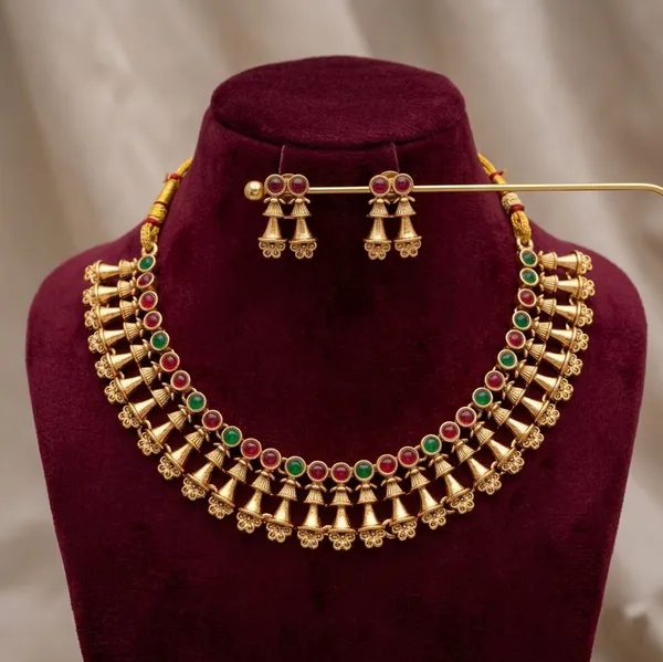 Viva_Jewels_Antique_Gold-Plated_Matte_Temple_Necklace_Set_–_Traditional_Kemp_Style_Ruby_&_Emerald_Accent_Choker_with_Matching_Drop_Earrings_for_Weddings_&_Festivals