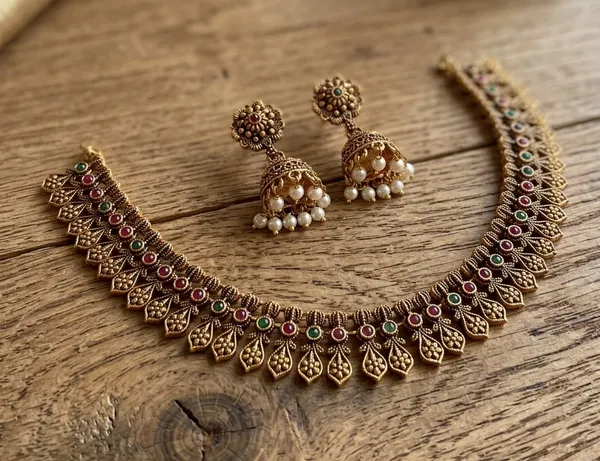Viva_Jewels_Antique_Temple_Floral_Choker_Set_–_Gold-Plated_Handcrafted_Necklace_with_Ruby_&_Emerald_Accents_and_Matching_Jhumkas
