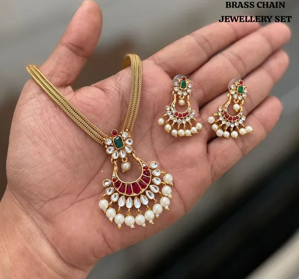Viva_Jewels_Divine_Antique_Gold-Plated_Chandbali_Choker_Set_–_Emerald_&_Ruby_Kemp_Crescent_Pendant_with_Matching_Tiered_Earrings