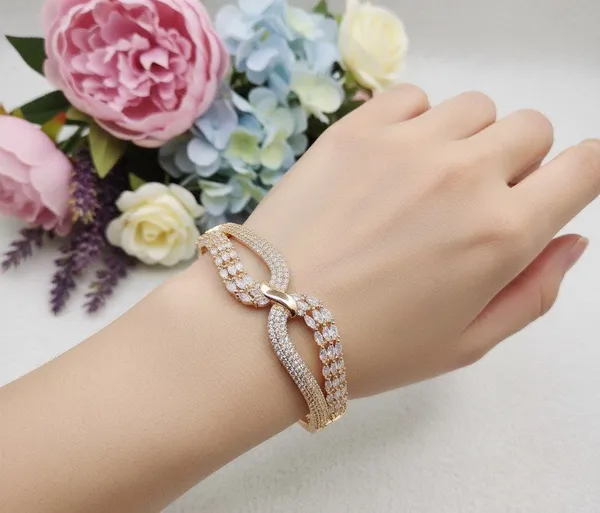 Viva_Jewels_Elegant_Gold-Plated_Luxury_Infinity_Kada_Bracelet_–_Sparkling_Micro-Pave_American_Diamond_Statement_Bangle_for_Cocktails,_Parties_&_Festive_Glamour