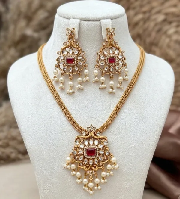 Viva_Jewels_Regal_Antique_Gold_Multi-Strand_Choker_Set_–_Floral_Kemp_Pendant_with_Cascading_Pearl_Clusters_and_Matching_Dangle_Earrings