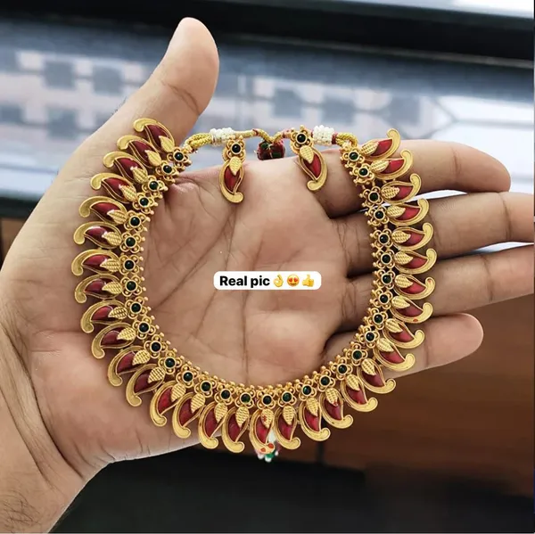 Viva_Jewels_Traditional_Antique_Gold-Plated_Manga_Malai_Necklace_Set_–_Classic_South_Indian_Mango_Motif_Choker_with_Ruby_Red_&_Emerald_Accent_Kemp_Stones_and_Matching_Drop_Earrings