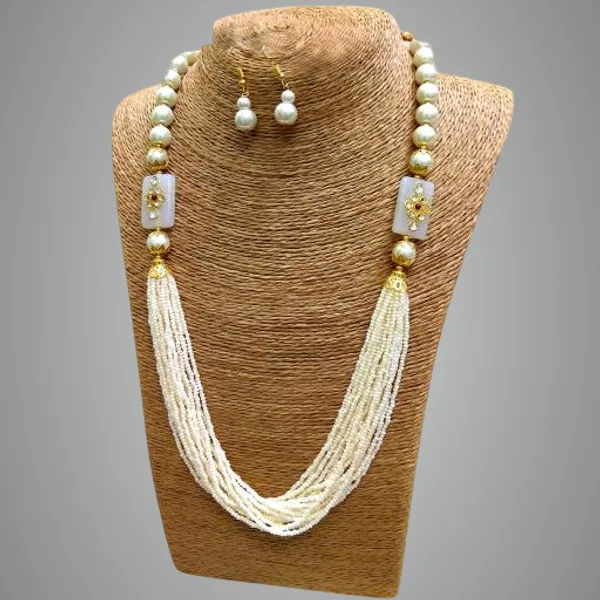 White_Brass_Premium_&_Elegant_Necklace_&_Earring_Set_For_Women