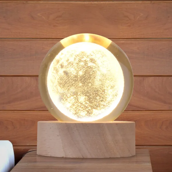 Transparent_Moon_Crystal_Ball_With_Led_Light_(Usb_Cable)_/_Moon_Glass_Ball_For_Kids