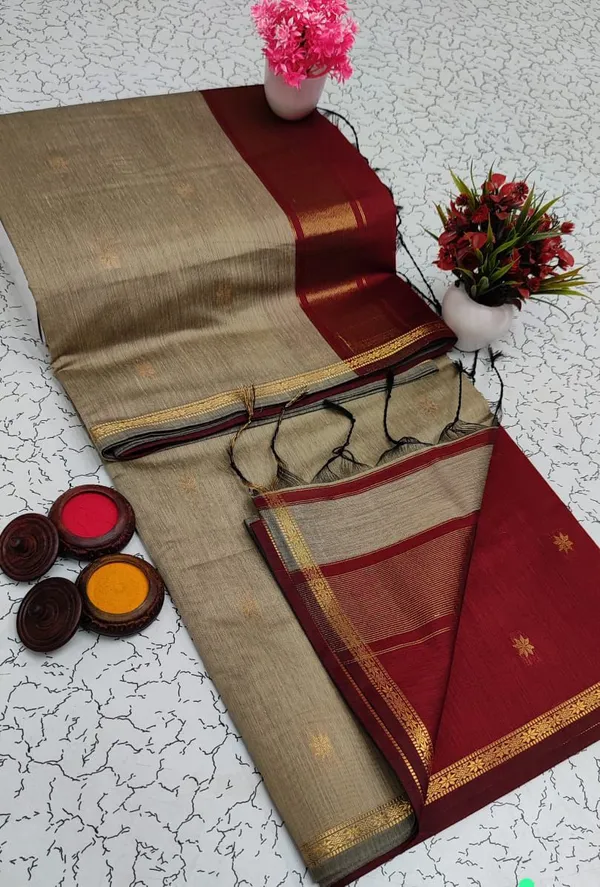 Beige_Creem_With_Red_Pallu_Maheshwari_Silk_Cotton_Saree_With_Kalamkari_1_Meter_Blouse_Free_For_Women