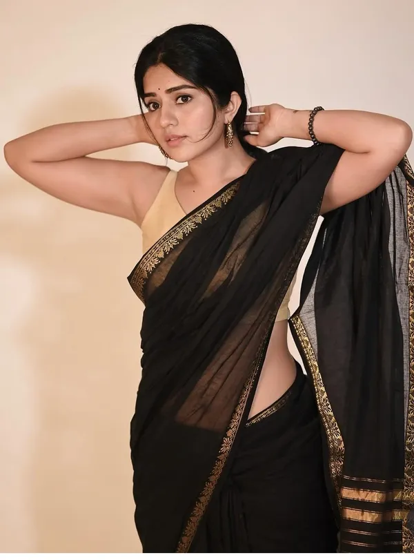 Chettinadu_pure_cotton_saree_with_running_blouse_-__Black_colour_saree.