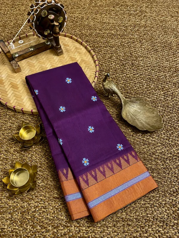 Deeksha_Cotton_|_Meenakashi_rani_mejenta_acralic_cotton_with_flower_hand_embrodary_work_flowers_buttas__saree_for_women_-_Quality_product