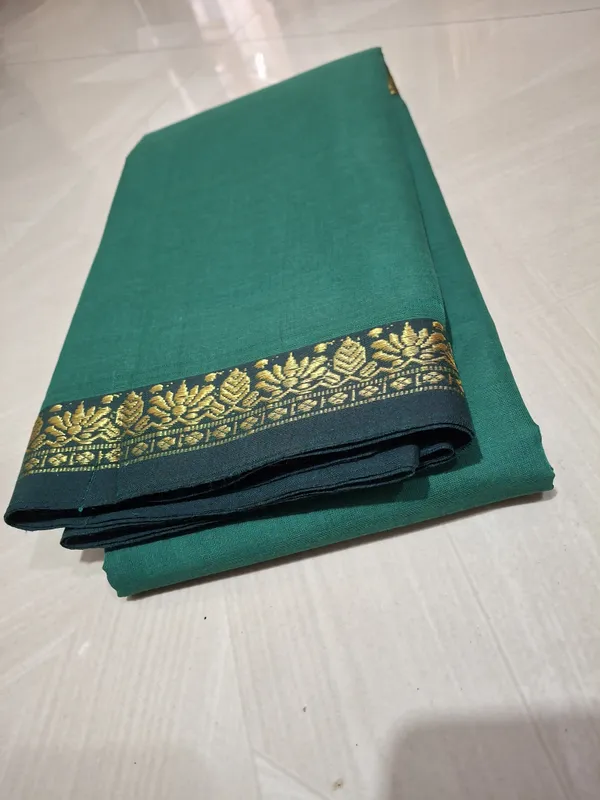 Tulasi_Saree_–_Dark_Green__Pure_Chettinadu_Cotton_Saree_with_Running_Blouse