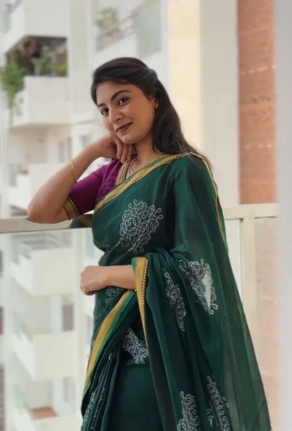 Urvashi_-_Narayanpeth_masarasaised_cotton_saree_with_kolam_embroidery_design_on_saree_and_pallu_for_women_