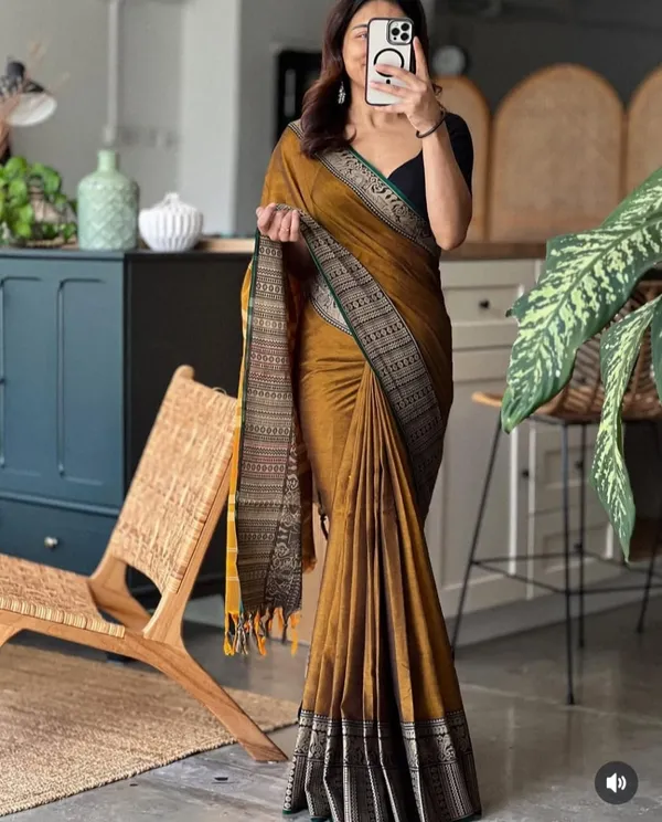 Wooden_Brown_Soundarya_Collection_And_Kalamkari_1_Meter_Matching_Blouse_Free_For_Women