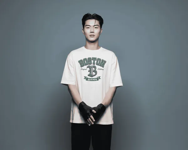 BYCADS_Boston_Graphic_Oversized_T-Shirt_–_Unisex_Streetwear_Cotton_Blend_t_shirt