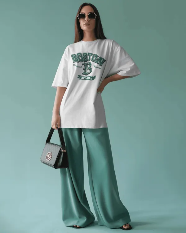 BYCADS_Boston_Graphic_Oversized_T-Shirt_–_Unisex_Streetwear_Cotton_Blend_t_shirt