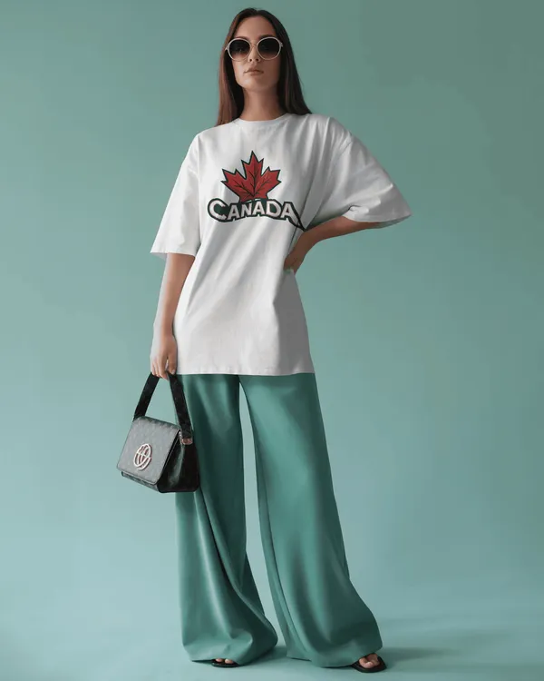 BYCADS_Canada_Maple_Leaf_Oversized_Cotton_Blend_T-Shirt_|_Premium_Streetwear_Graphic_T-Shirt