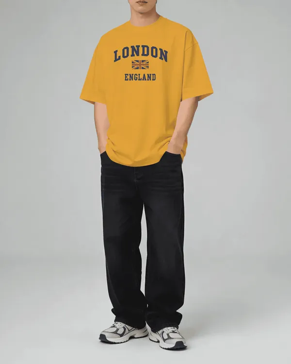Bycads_London_England_Oversized_Graphic_T-Shirt_|_Unisex_Casual_Streetwear_Travel_T-shirt
