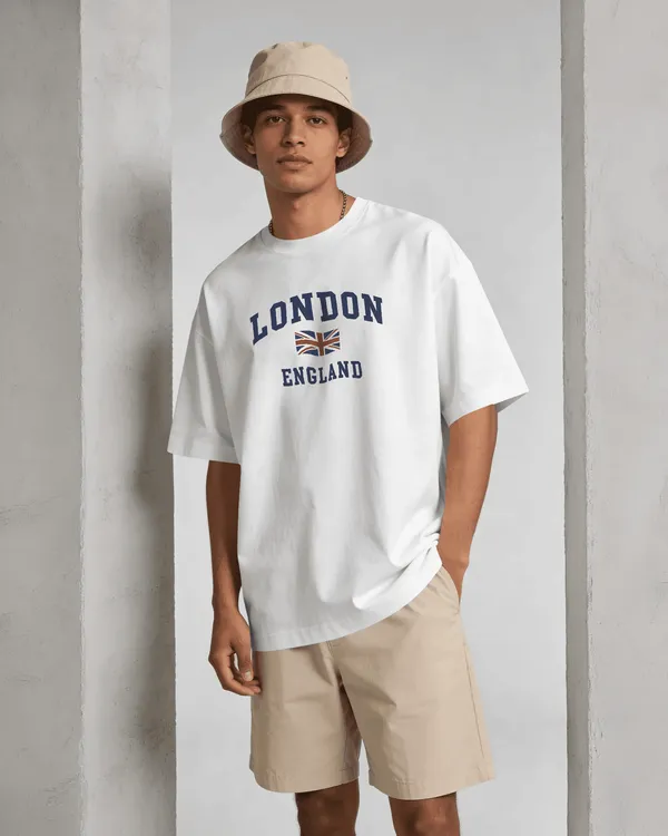 Bycads_London_England_Oversized_Graphic_T-Shirt_|_Unisex_Casual_Streetwear_Travel_T-shirt