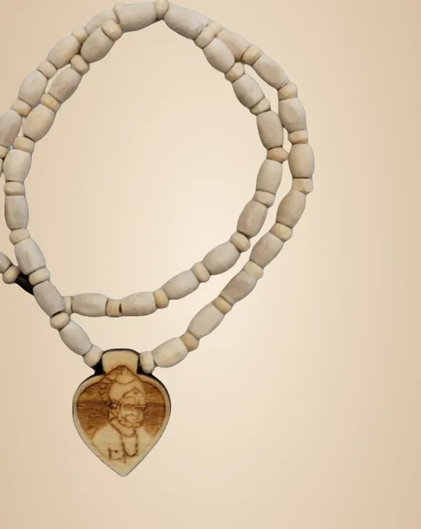 Abhimantrit_Beige_Wood_Premimum_Necklace_For_Unisex