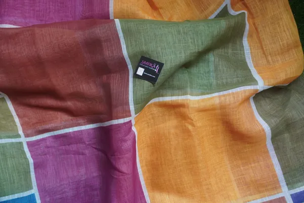 Multicolor_Big_Chex_Cotton_Printed_Light_Weight_Saree