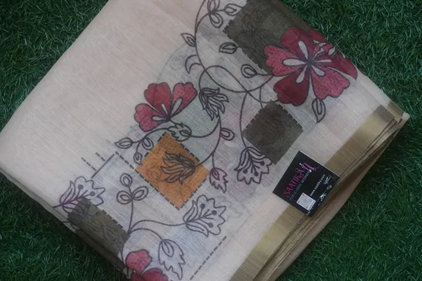Half_White_Beautiful_Printed_Cotton_Casual_Light_Weight_Saree