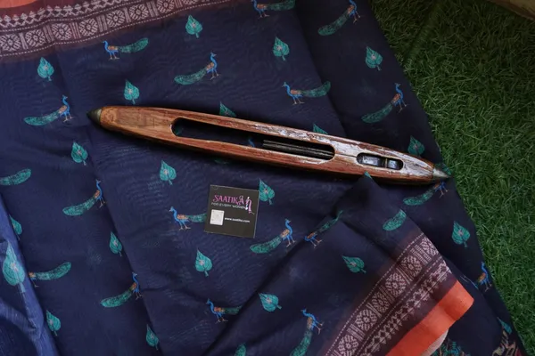 Charcoal_Black_color_Kalamkari_Printed_Saree