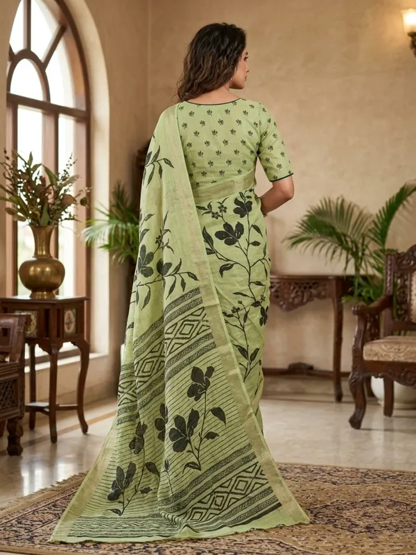 Pastel_Green_color_Premium_Heavy_Mash_Mellow_Saree_with_High_Quality_Zari_Weaving_Border.