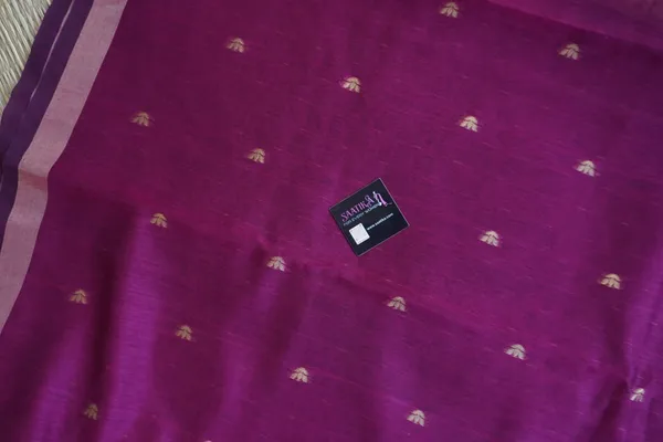 Bright_Maroon_color_Paithani_Pallu__Saree