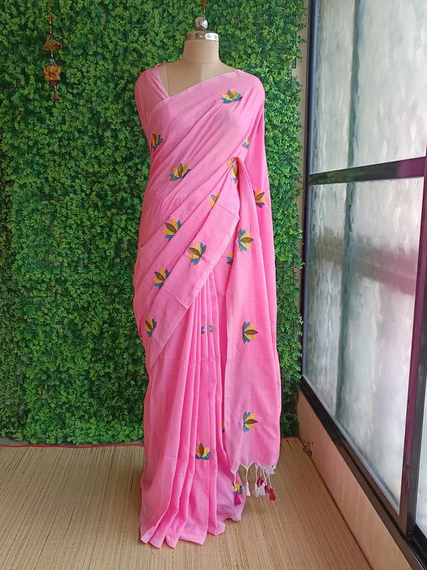 Rose_Pink_color_Mul_Cotton_Saree_with_lotus_embroidery_work_Design.