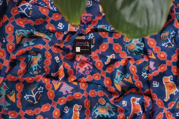 Multicolor_Patola_Print_Casual_Weightless_Saree_For_Women